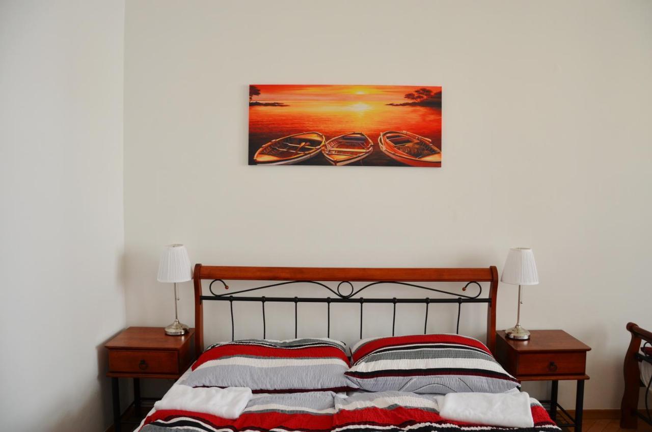 Apartment In The Heart Of Praga Zewnętrze zdjęcie